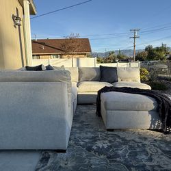 Costco Thomasville Sectional With Ottoman DELIVERY AVAILABLE 