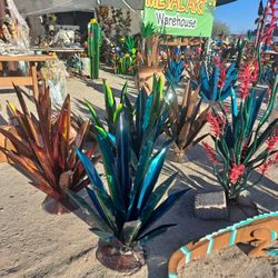 🔥NEW POTTERY 🔥Metal Yard Art 🌵Imports