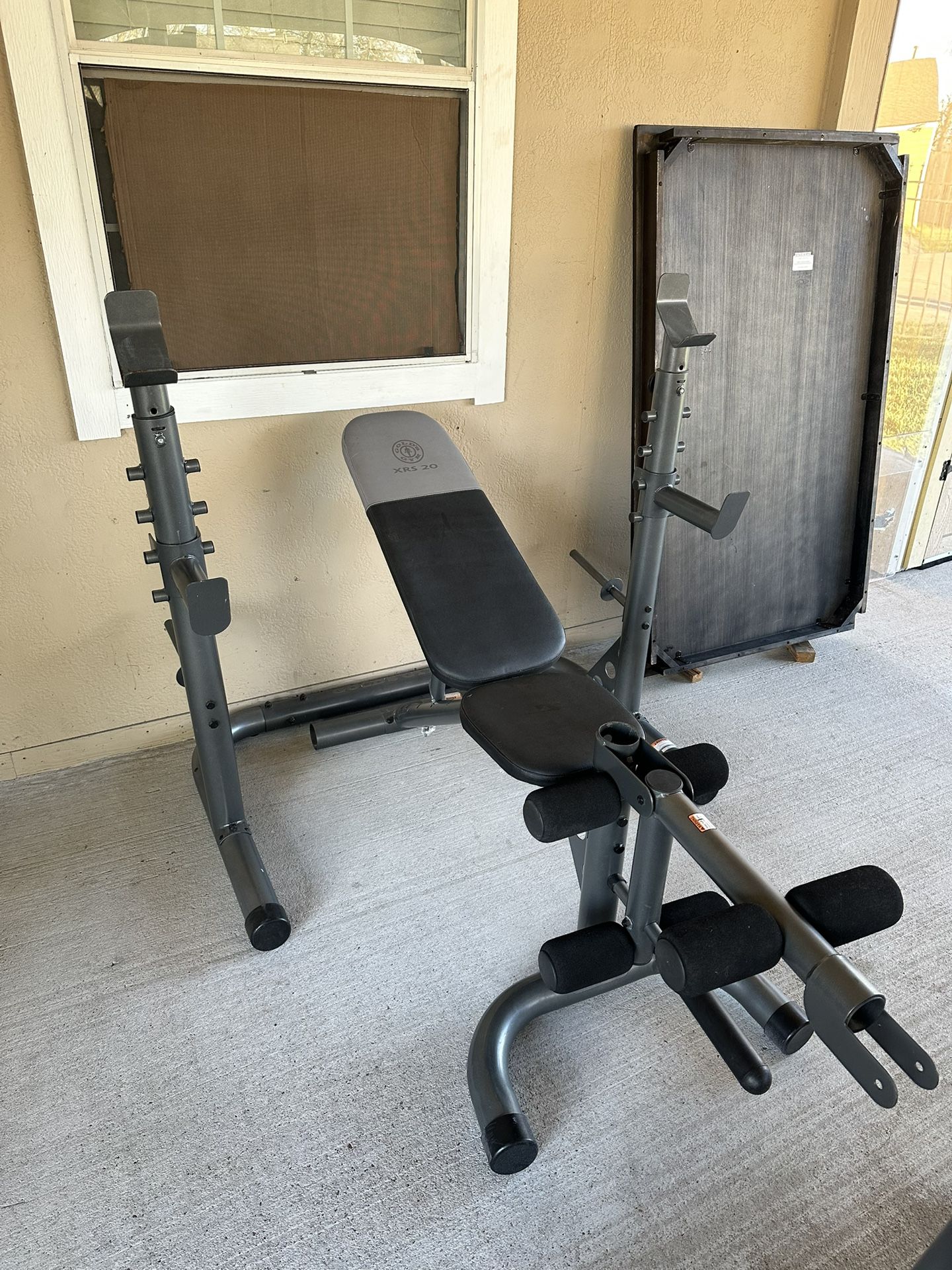 Gold's Gym XRS 20 Adjustable Bench & rack $170
