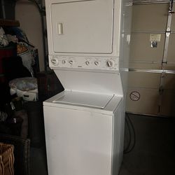 Kenmore Washer And Dryer set