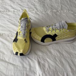 On Cloud  Limelight/Worf CloudBoom Strike Size 10.5