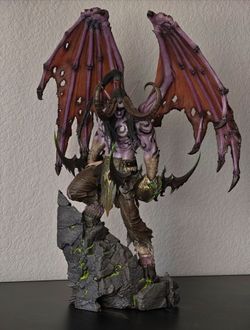 Authentic Original BLIZZARD ILLIDAN STORMRAGE HANDCRAFTED STATUE