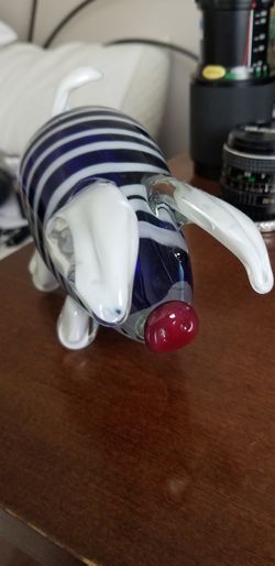 Glass pig