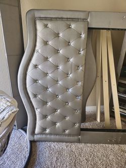 Queen size bed
