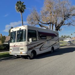 1993 24’ Turbo-diesel Safari Trek 