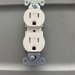 15A Outlet