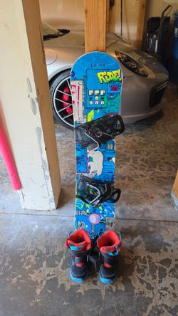 Kids snowboard complete setup board/bindings/boots