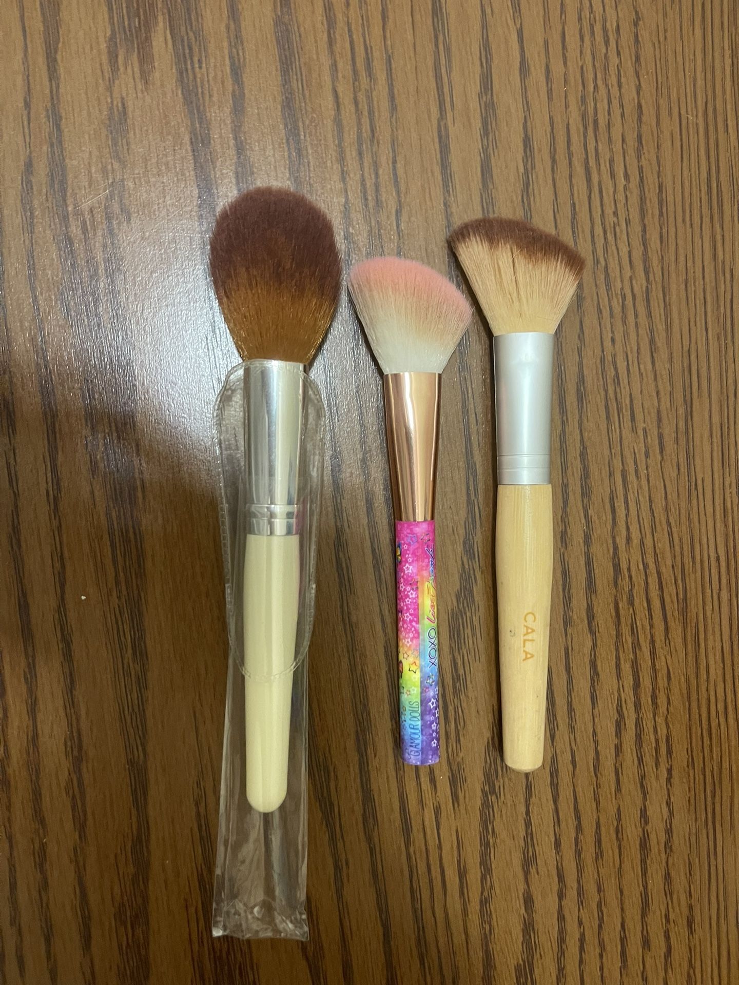 3 Makeup Brushes