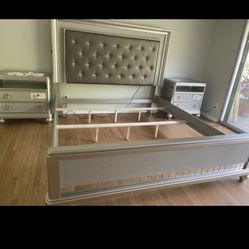 King Bed Frame And 2 Night Stands 