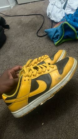 yellow and black dunks size 8