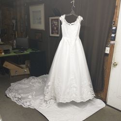 Wedding dress