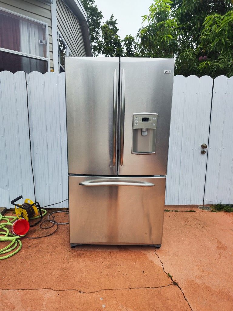 Refrigerator General Electric
