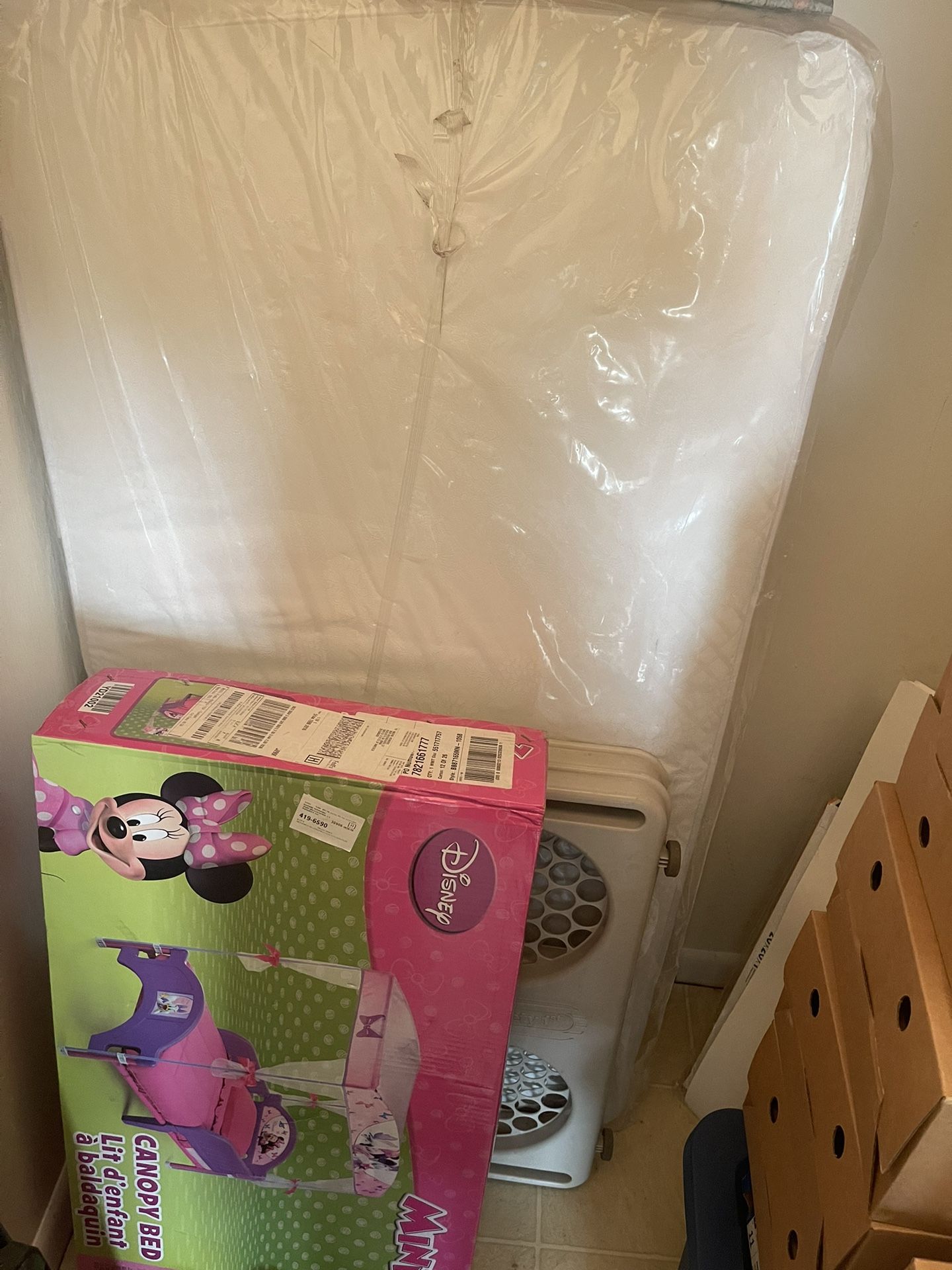 Toddler Mattress & Canopy Bed Frame