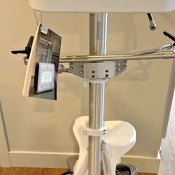 Philips Trilogy EV300 with SPRS-2 Rolling Stand