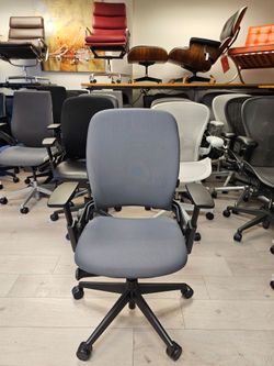 BRAND NEW STEELCASE LEAP V2 GREY FABRIC