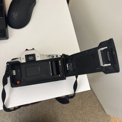 Canon Rebel 2000 Body Only  UNTESTED