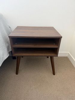 Set of bedside tables (x2)