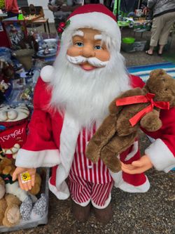 4 feet santa