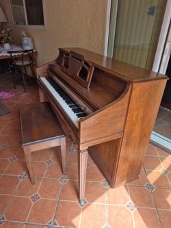 Free piano