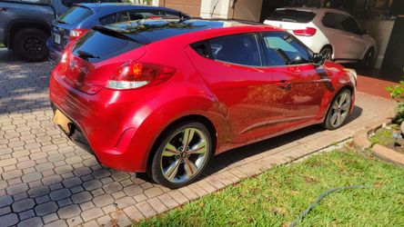 2013 Hyundai Veloster Automatic, with Primium features.  Push Button Start Touch Screen, Backup Camera, Backup Sensor , Panoramic Roof. Low miles for 