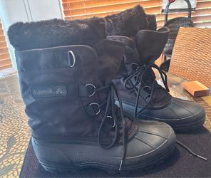 Kamik Snow Boots Size 7 Black Waterproof Insulated Winter