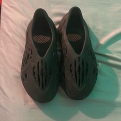 Yeezy Foam Runners