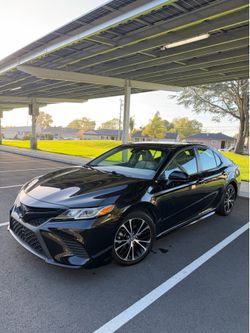 2020 Toyota Camry SE