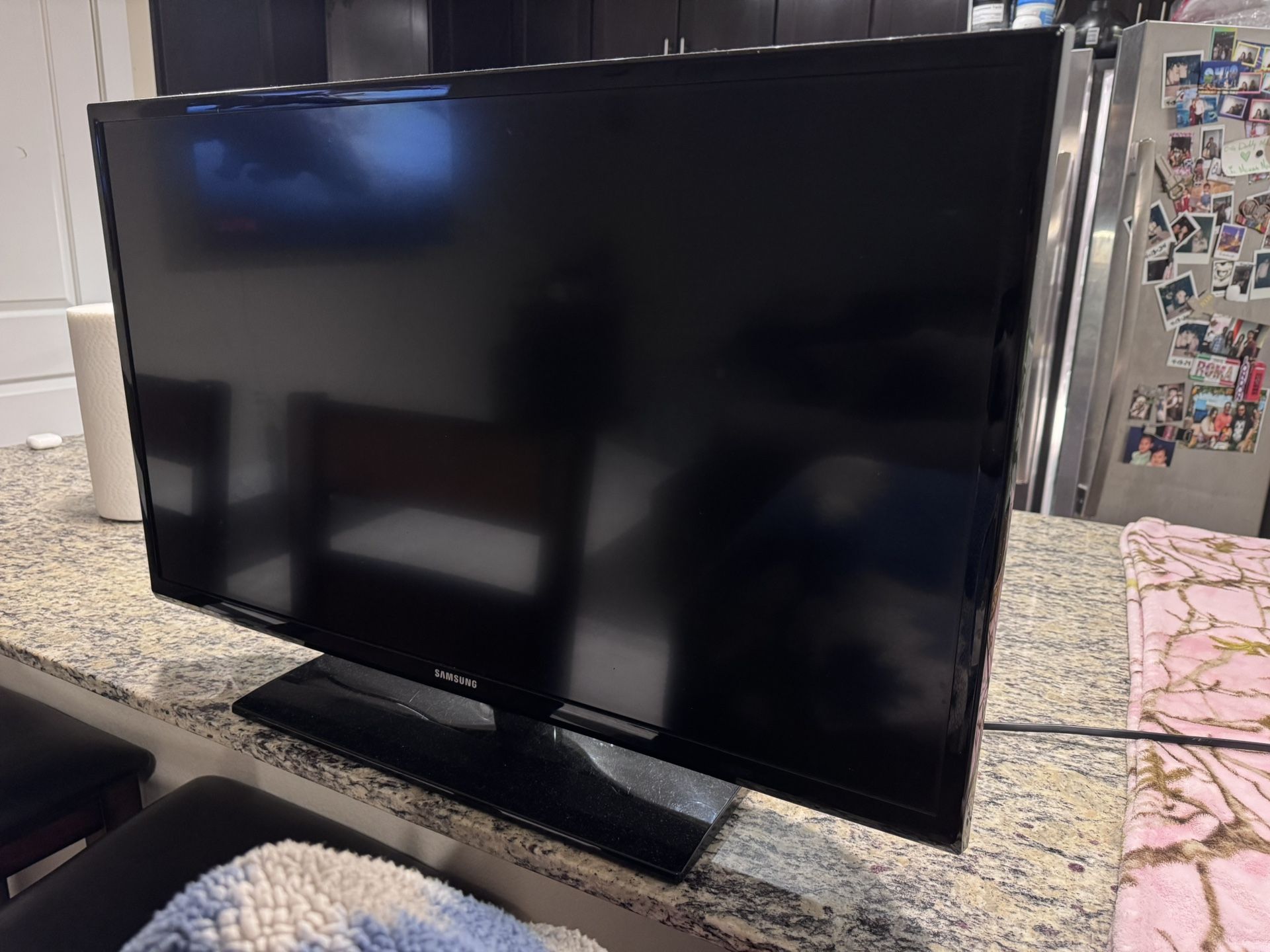 Samsung 32in TV
