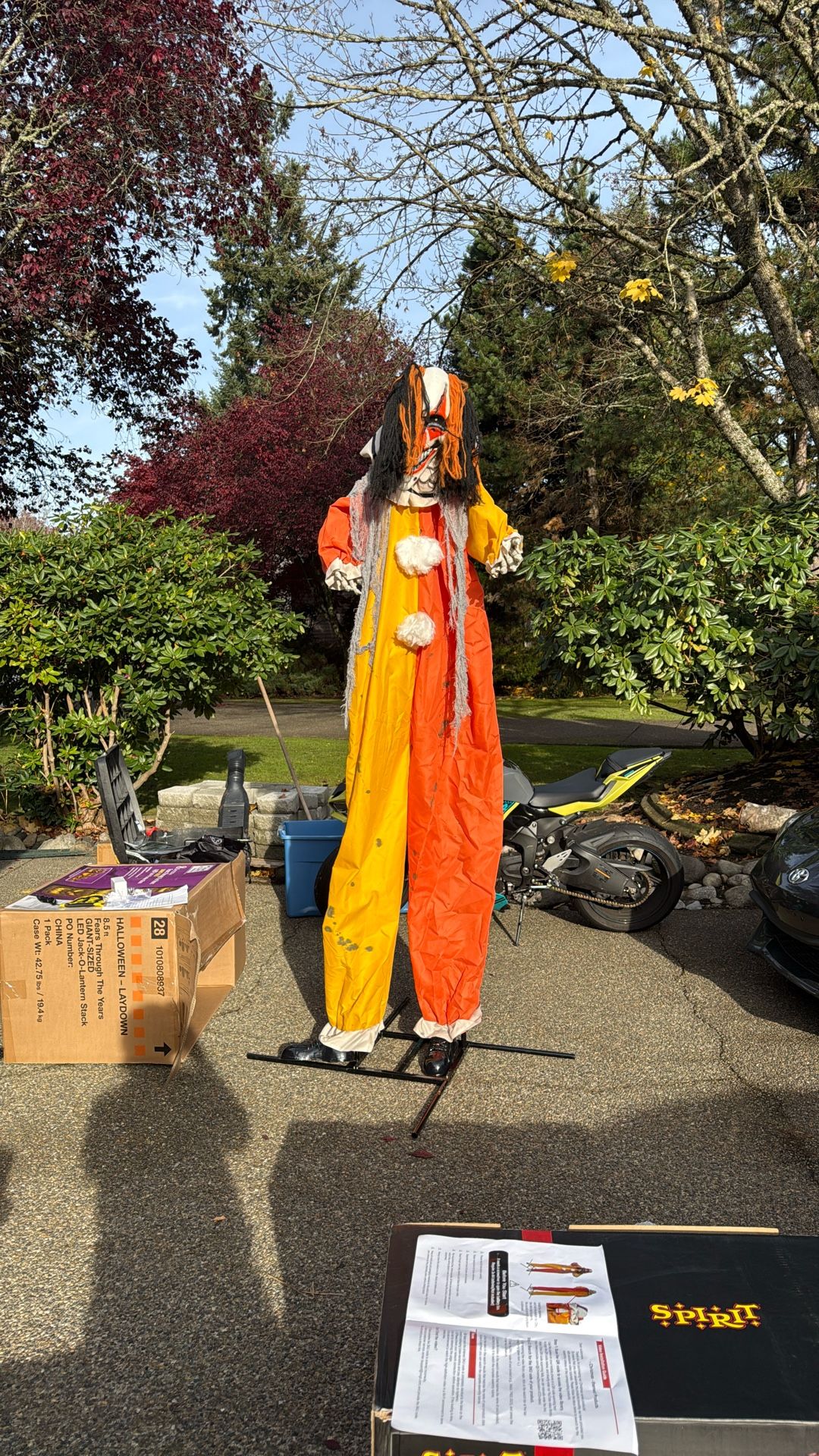 8ft Animated Halloween Clown