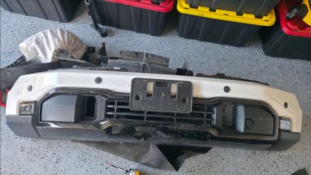 24 gmc sierra 1500 bumper
