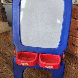 Crayola Art Easel