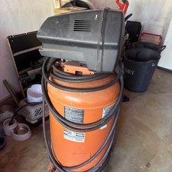 Craftsman Compressor  150psi  6hp 30 Gallon 