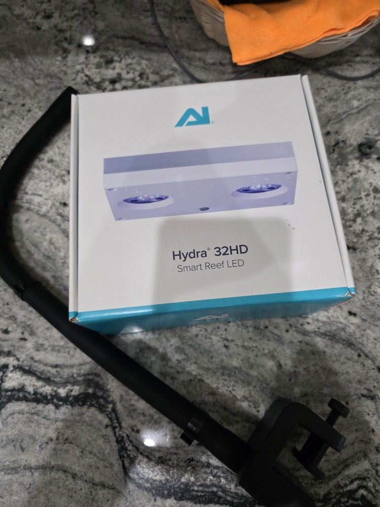 Ai Hydra 32hd
