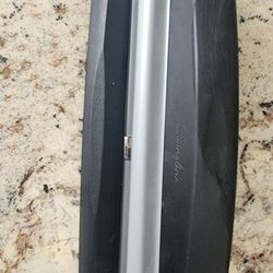 3 hole puncher
Condition like new used couple of times 
no returns 
Feel free to ask questions 
happy to bundle 

please check My other listings 