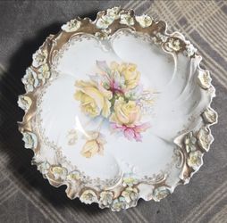 RS Prussia Florial Bowl. No Cracks, No Chips, Nice Condition.