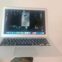 MacBook Air 13" | MacOS Sequoia