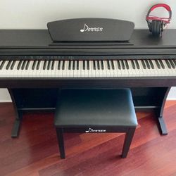 Donner DDP -300 Electric Piano w/ Stool and headphones