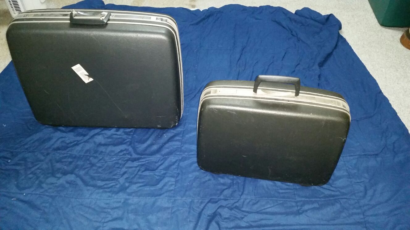 Samsonite hard case suitcases