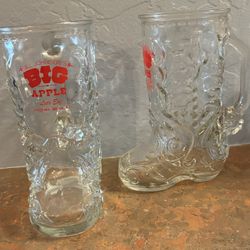 2 Vintage Bill Johnson’s Big Apple Boot Glasses 