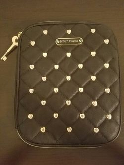 Betsey Johnson IPad Cover