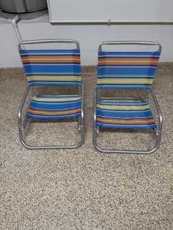 CAMP FOLDING CHAIRS