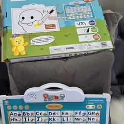 PHONICS  LEARNING  BOARD $10 EACH  3 AVAILABLE 