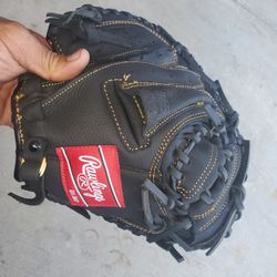 31.5 Rawlings Catcher Glove (Youth)