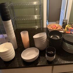 Bowls/plates/mini bowls/cups