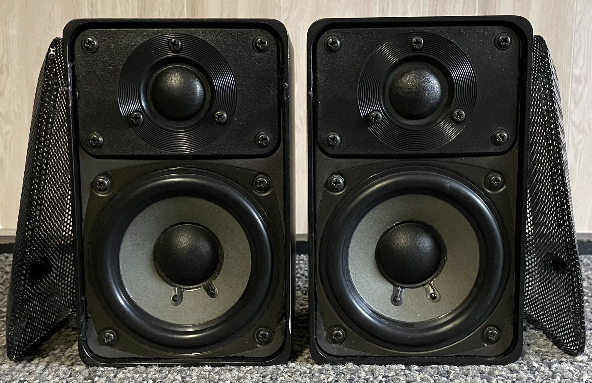 Optimus Pro 7AV Bookshelf Speakers
