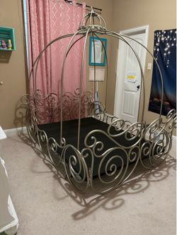 Disney Princess bed