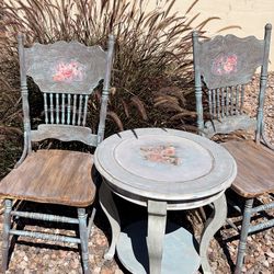 French Country Table and chair trio
