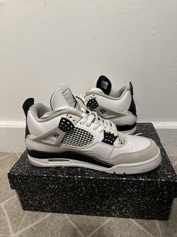 Jordan 4 Military Black Size 9