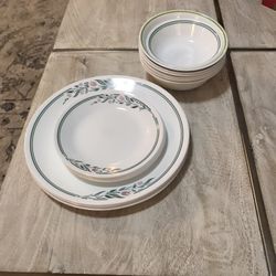Corelle plates And Bowls