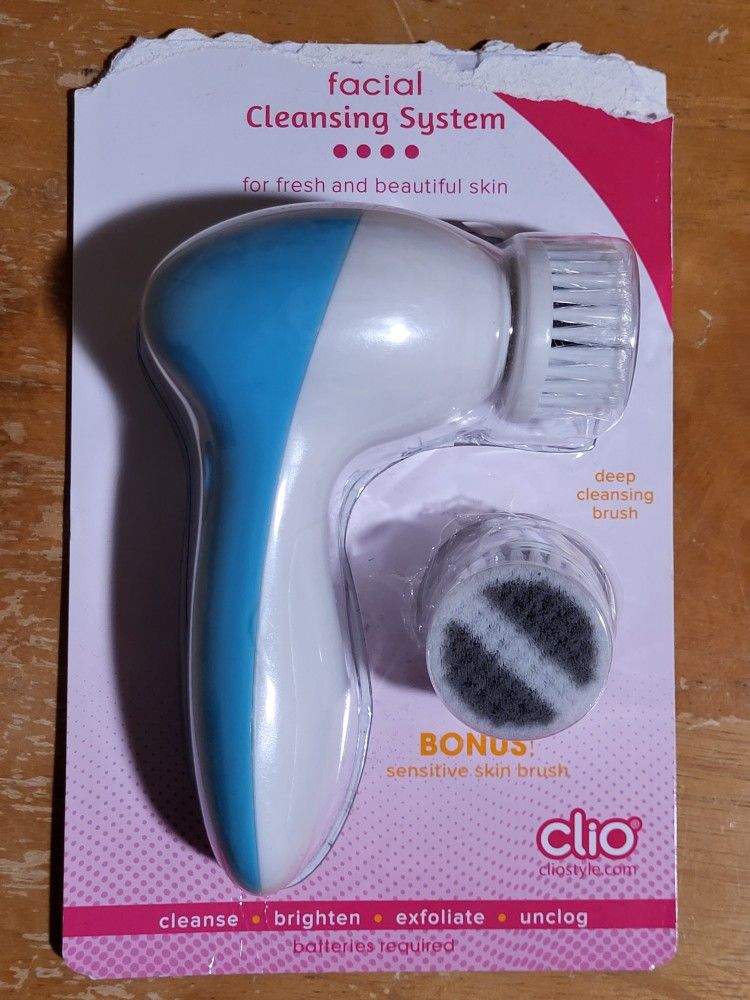 Clio Facial Cleansing System, Blue, Water Resistant, Facial Cleansing Brushes